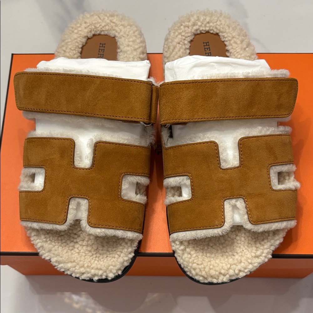 Brand new Hermes shearling furry chypre sandal natural ecru